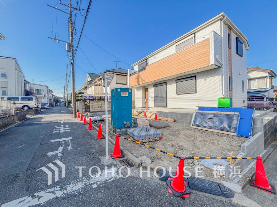 【2025年12月撮影】流行に左右されず、将来にわたって価値が継続する「上質」な佇まい。おしゃれな雰囲気や自然の潤い、親しみやすさといった個性を、街に新たな価値をもたらし続ける。