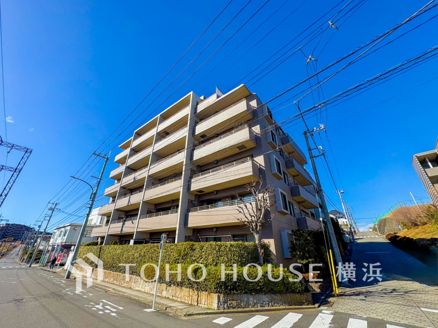 時間のゆとりと空間、爽やかな陽光がもたらす光と風を贅沢なまでに感じる暮らしが始まります。