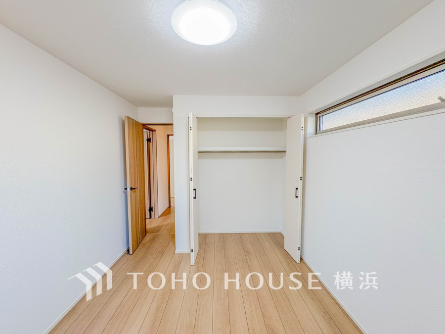 家族一人ひとりの大切なプライベート空間。趣味・感性で個性的に飾って頂けるようシンプルに仕上げてあります。自分時間を充実させながら心豊かなひとときを過ごすための大切な空間。