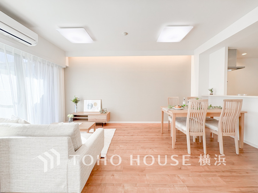 上質な時間を育む暮らしのメインステージ。寛ぎとコミュニケーションを育む居心地のよい場所。
