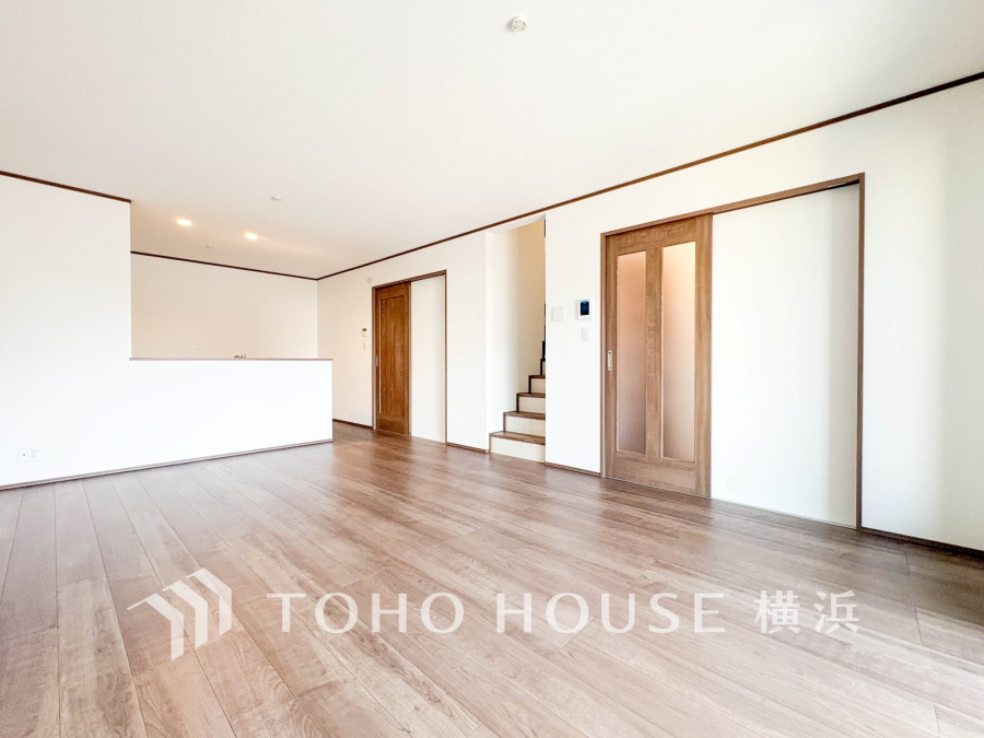 一日の中で多くの時間を過ごすことになる住まいだからこそ、いつも穏やかな空間であるように心掛けています。構成する建材などへの配慮が、住まう方の健康を守ります。