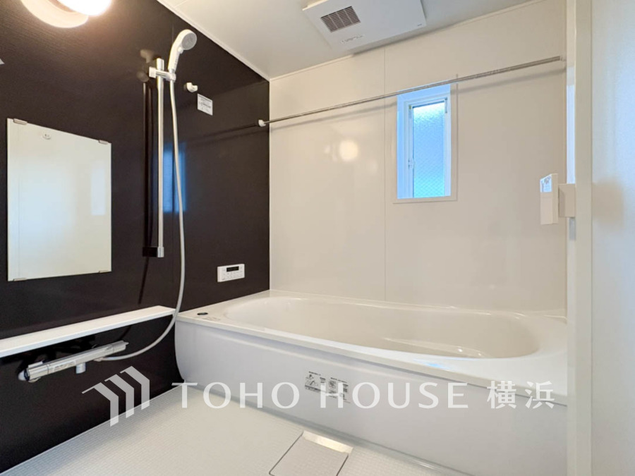 1日の疲れを取り心身を癒すことができる住まいの中のリラクゼーション空間、バスルーム。心からゆったりと寛いでいただけるよう、ゆとりのスペースを確保してます。