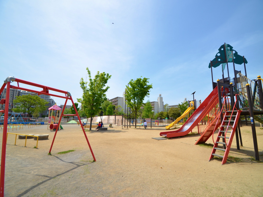 小田公園 約450ｍ