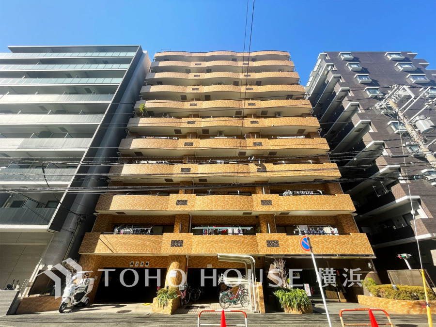 街に溶け合う美しい景観を生み出しているにも関わらず、採光や風通しを考えて設計された間取り。外観だけでなく、そこに住まうご家族の心地よさが最優先されますように。 