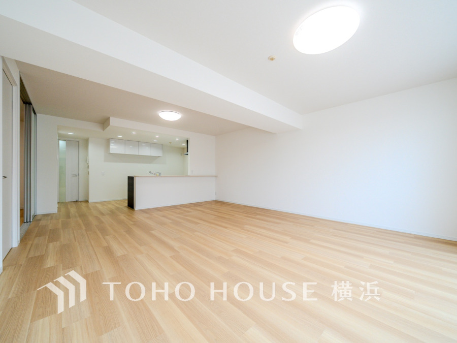 たくさんの想いが美しいカタチに彩られた時、そこにはひと時のくつろぎが生まれ、ゆっくりと愛着が育まれていきます。