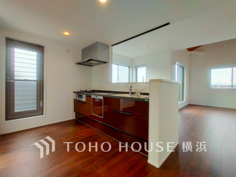 上質な時間を育む暮らしのメインステージ。寛ぎとコミュニケーションを育む居心地のよい場所。