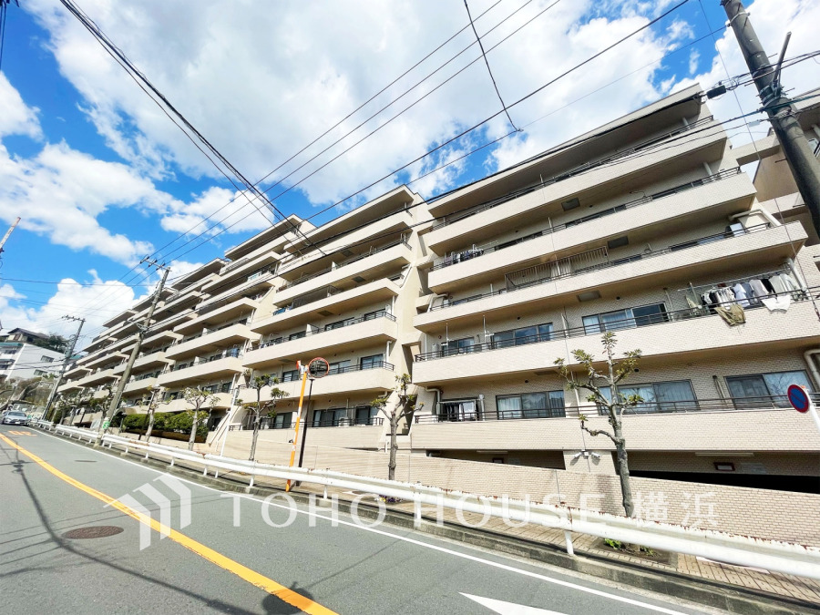流行に左右されず、将来に渡って価値が継続する「上質」な佇まい。お洒落な雰囲気や自然の潤い、親しみやすさといった個性を、街に新たな価値をもたらし続ける。