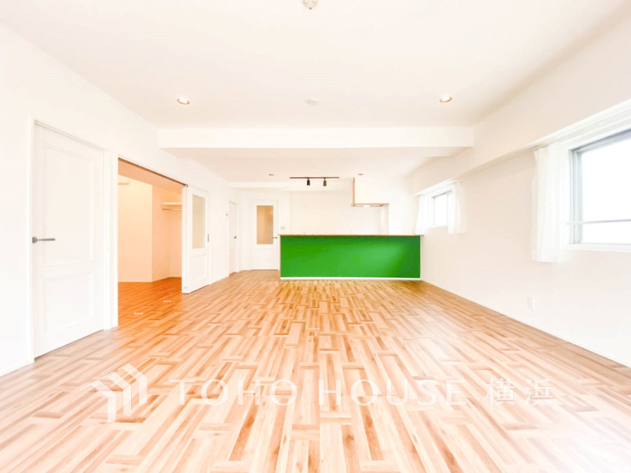 一日の中で多くの時間を過ごすことになる住まいだからこそ、いつも穏やかな空間であるように心掛けています。構成する建材などへの配慮が、住まう方の健康を守ります。