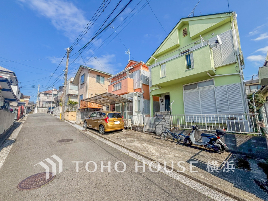 単に見た目や質感の良さだけではなく、建物の基礎や構造といった、目には見えにくい部分にもこだわります。住まいの本質の部分から、住み心地や安全性を見つめ直しました。