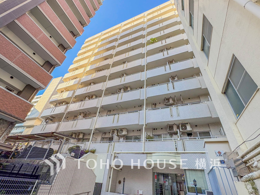 横浜駅徒歩4分の希少立地！利便豊かで快適な都市生活を実現できるお住まいです。