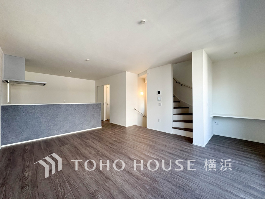 一日の中で多くの時間を過ごすことになる住まいだからこそ、いつも穏やかな空間であるように心掛けています。構成する建材などへの配慮が、住まう方の健康を守ります。
