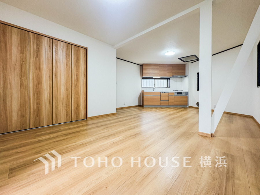 たくさんの想いが美しいカタチに彩られた時、そこにはひと時のくつろぎが生まれ、ゆっくりと愛着が育まれていきます。