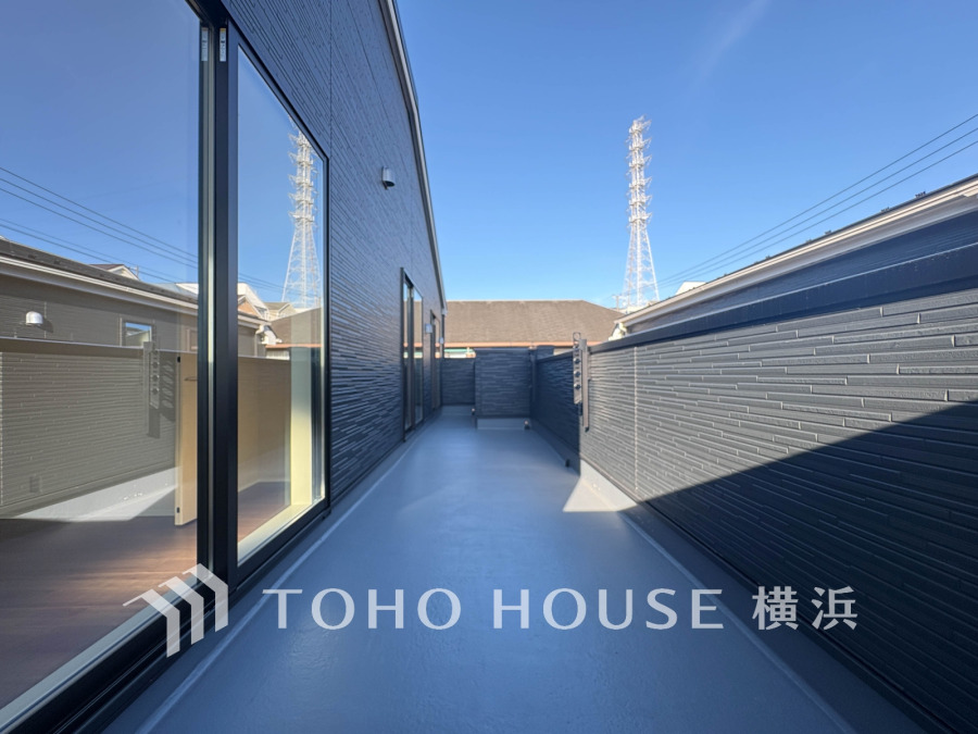 太陽に愛された邸は、陽当り・通風に優れた魅力的で快適さを追求した邸宅でした。ここに住むからこそ意味がある。