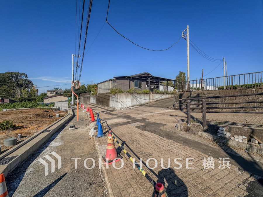 同時に多区画で建築されるお住まいは、新生活をご近所と共にスタートできることが魅力の一つ。