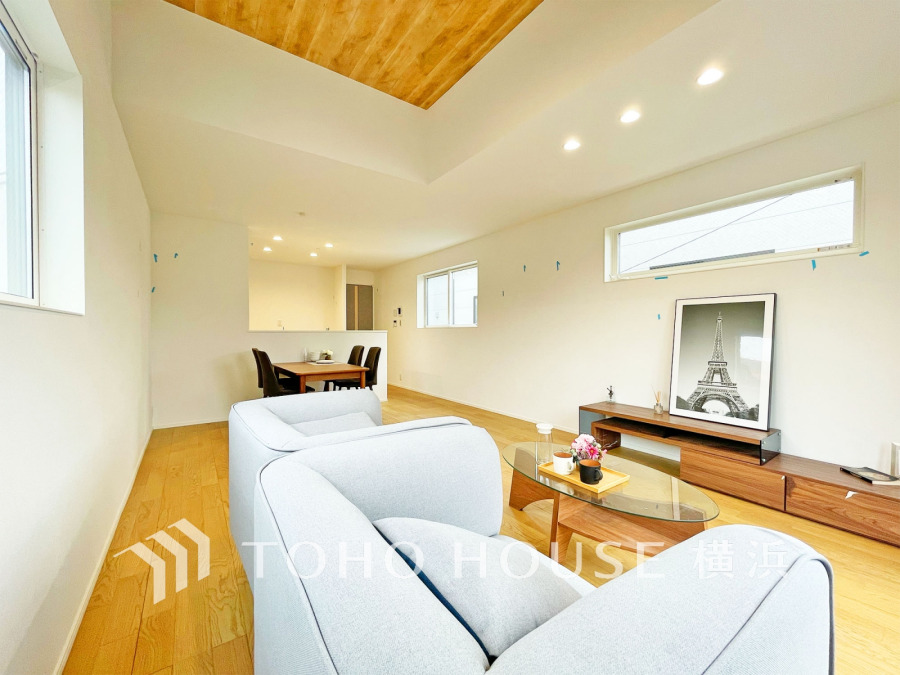 和やかで洗練された空間の演出。寛ぎとコミュニケーションを育む居心地のよい場所。
