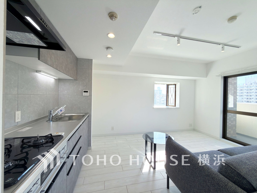 太陽の恵みを受けた明るい空間。吹きぬける風を感じながら爽やかで風通しの良い暮らしが叶います。
