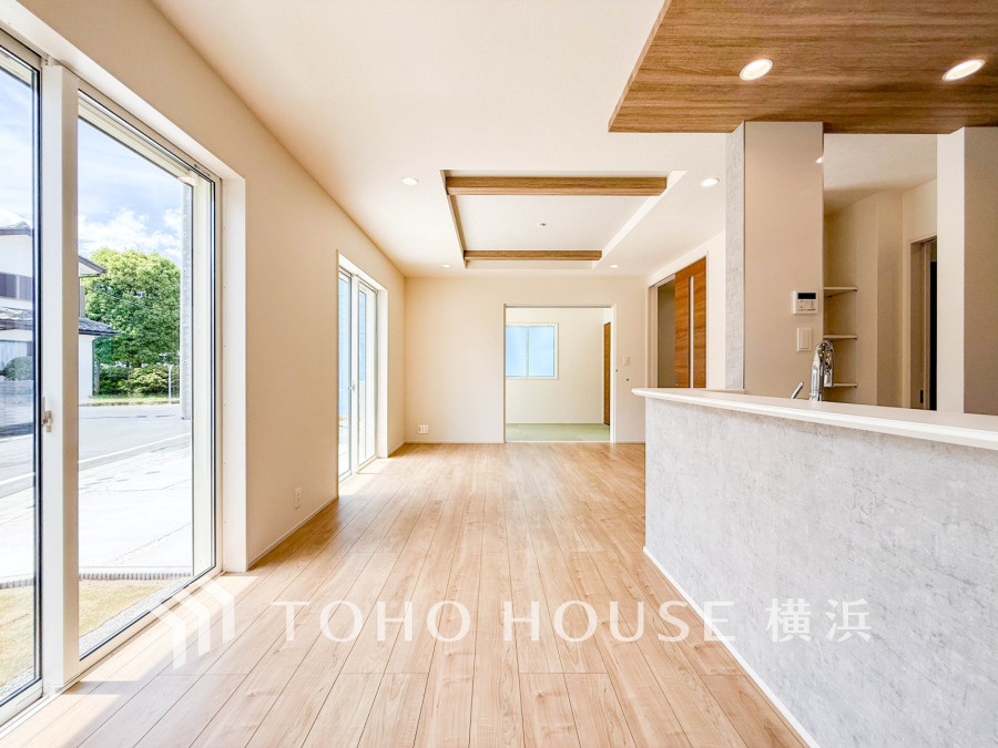 ご家族やお客様との時間など、多くの時を刻む空間。何気なく過ぎる時でさえも上質なひと時となる快適な空間を目指して。