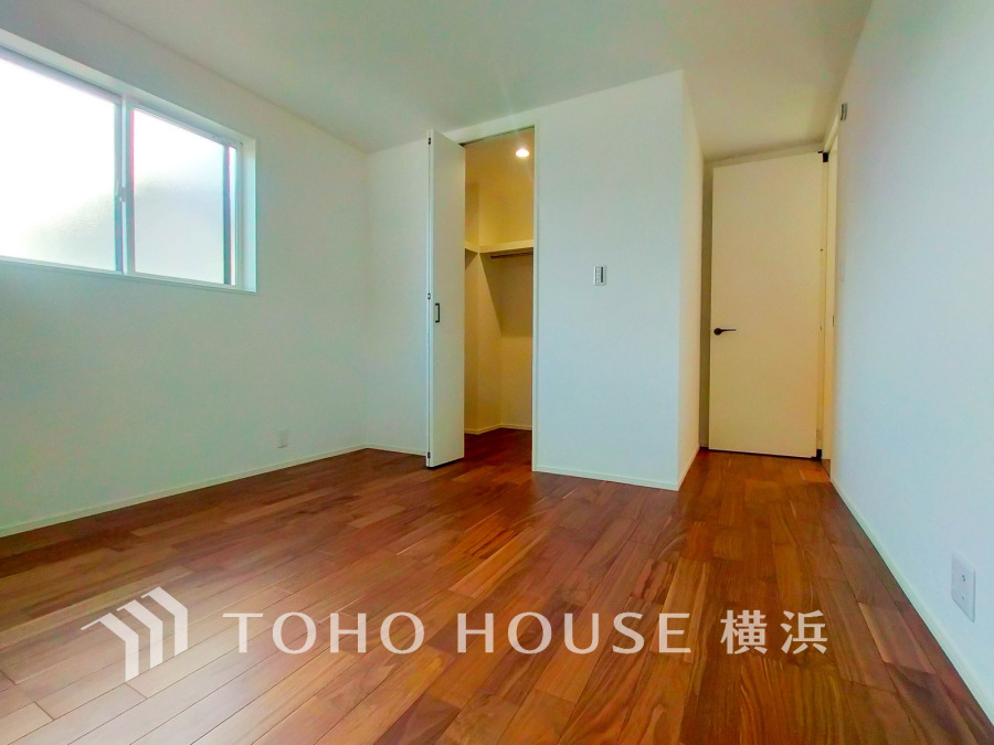 穏やかな寛ぎを届ける上質仕様のゆとりあるお部屋。自分時間を充実させながら心豊かにできるプライベート空間。