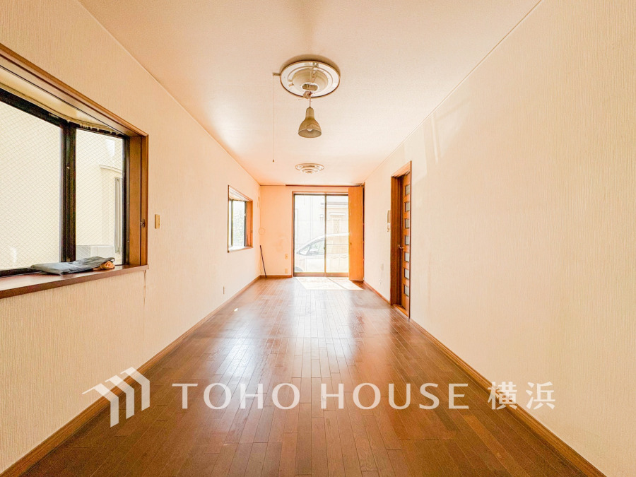 ご家族やお客様との時間など、多くの時を刻む空間。何気なく過ぎる時でさえも上質なひと時となる快適な空間を目指して。