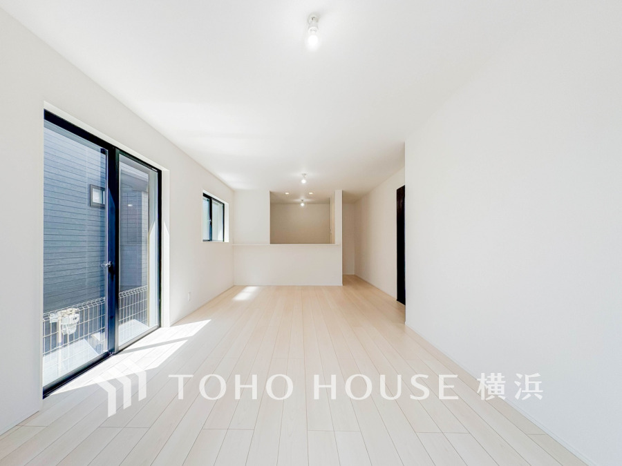 一日の中で多くの時間を過ごすことになる住まいだからこそ、いつも穏やかな空間であるように心掛けています。構成する建材などへの配慮が、住まう方の健康を守ります。