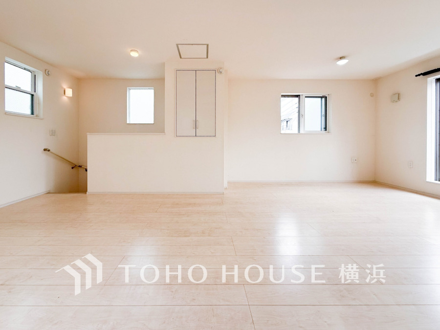 穏やかな寛ぎを届ける上質仕様のゆとりあるお部屋。自分時間を充実させながら心豊かにできるプライベート空間。