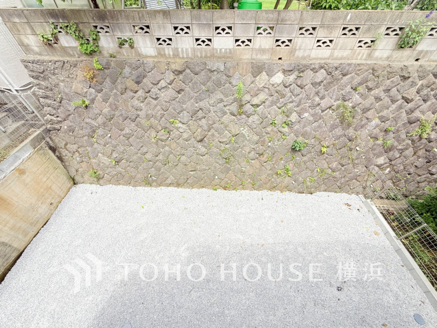 お子様がお庭で遊べるのはもちろん、家庭菜園やたくさんの友人を招いてBBQ、楽しみ方がたくさん！