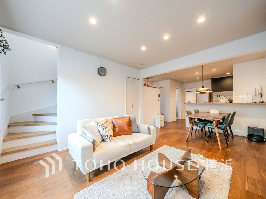 上質な時間を育む暮らしのメインステージ。寛ぎとコミュニケーションを育む居心地のよい場所。