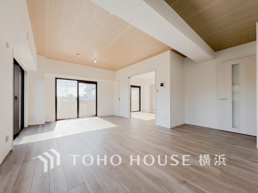 一日の中で多くの時間を過ごすことになる住まいだからこそ、いつも穏やかな空間であるように心掛けています。構成する建材などへの配慮が、住まう方の健康を守ります。