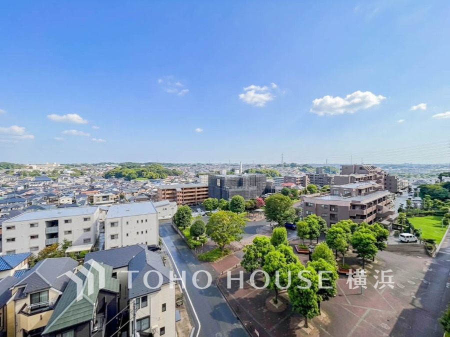 高層階から望む開放感あふれる街並みと緑豊かな公園が魅力の住環境。快適な暮らしを実現します。