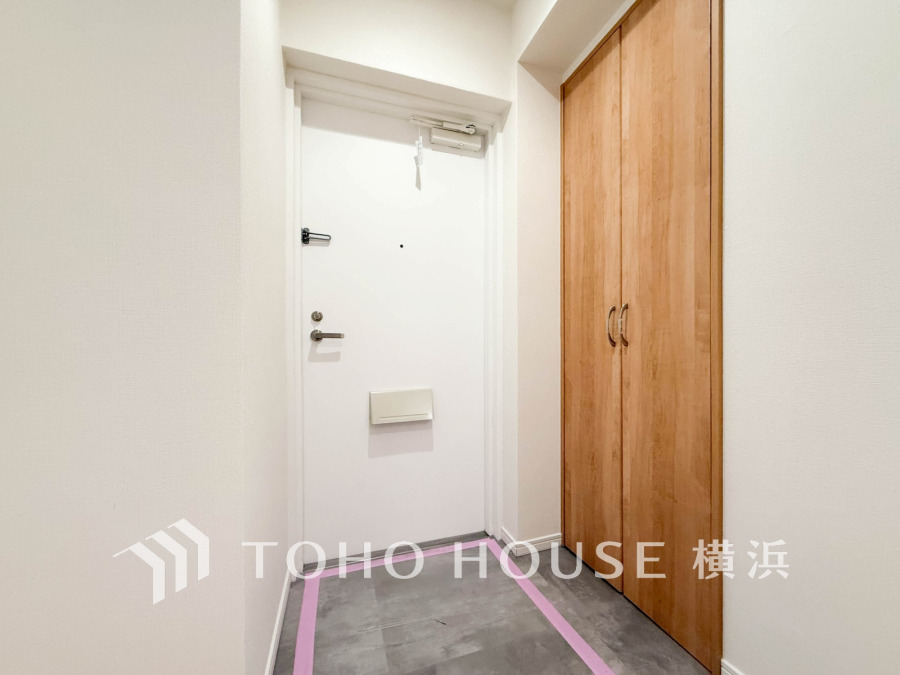 居住者の帰り、訪れる方を優しく迎え、やすらぎに満ちた生活空間を予感させる。健やかな暮らしを楽しめそう。