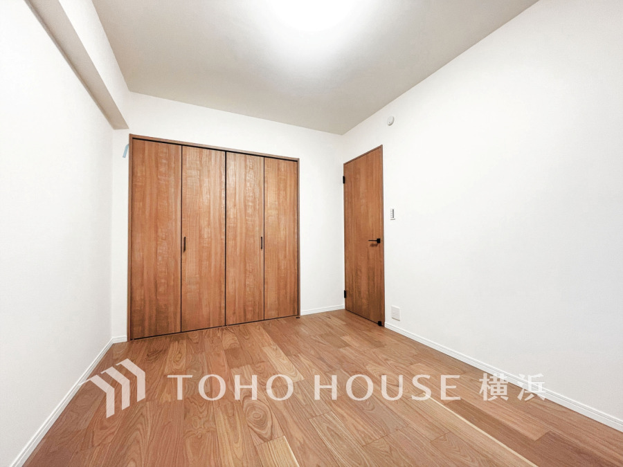 ゆとりと収納を確保した洋室。自分時間を充実させながら心豊かなひとときを過ごすための大切な空間です。
