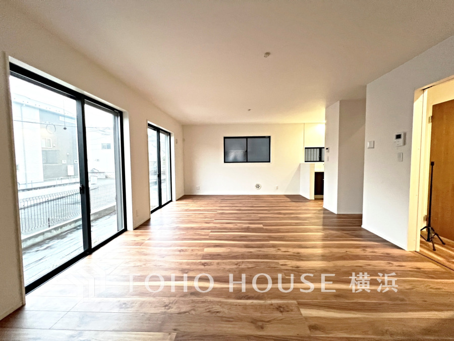 ご家族やお客様との時間など、多くの時を刻む空間。何気なく過ぎる時でさえも上質なひと時となる快適な空間を目指して。