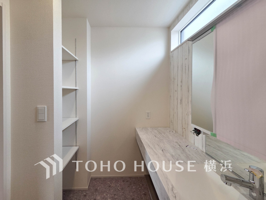 一日の始まりと終わりを心地よく演出してくれる、多彩な機能が備えられたパウダールーム。心地よいリフレッシュ空間です。