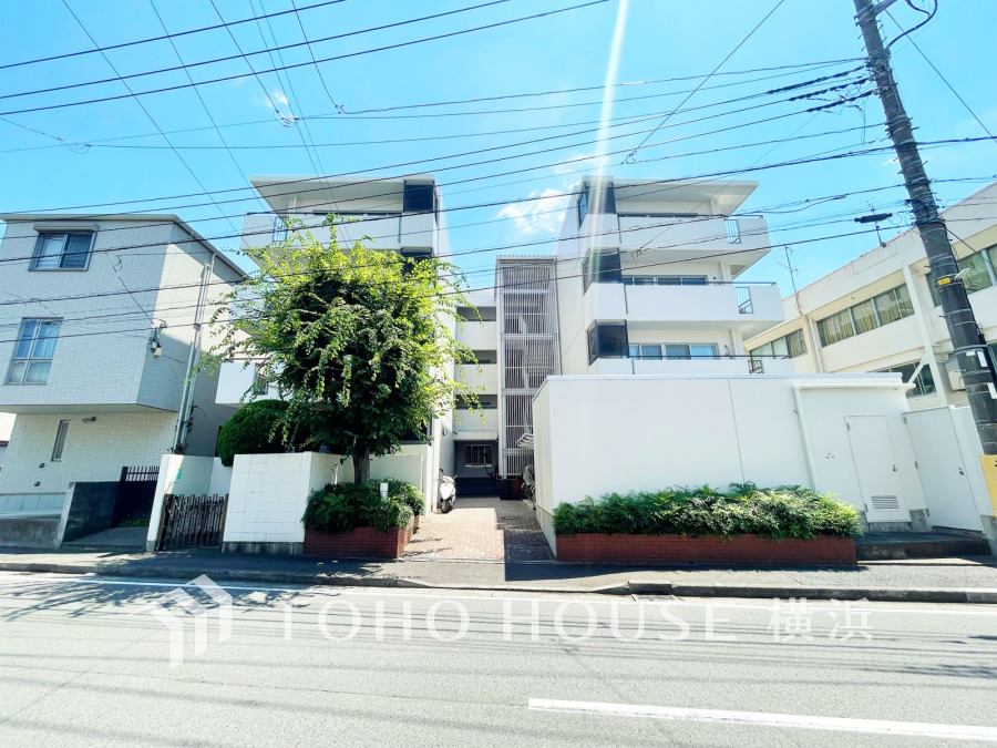 最寄り駅徒歩6分！2駅徒歩圏で交通利便良好！鶴見川沿いの自然豊かなロケーションです。