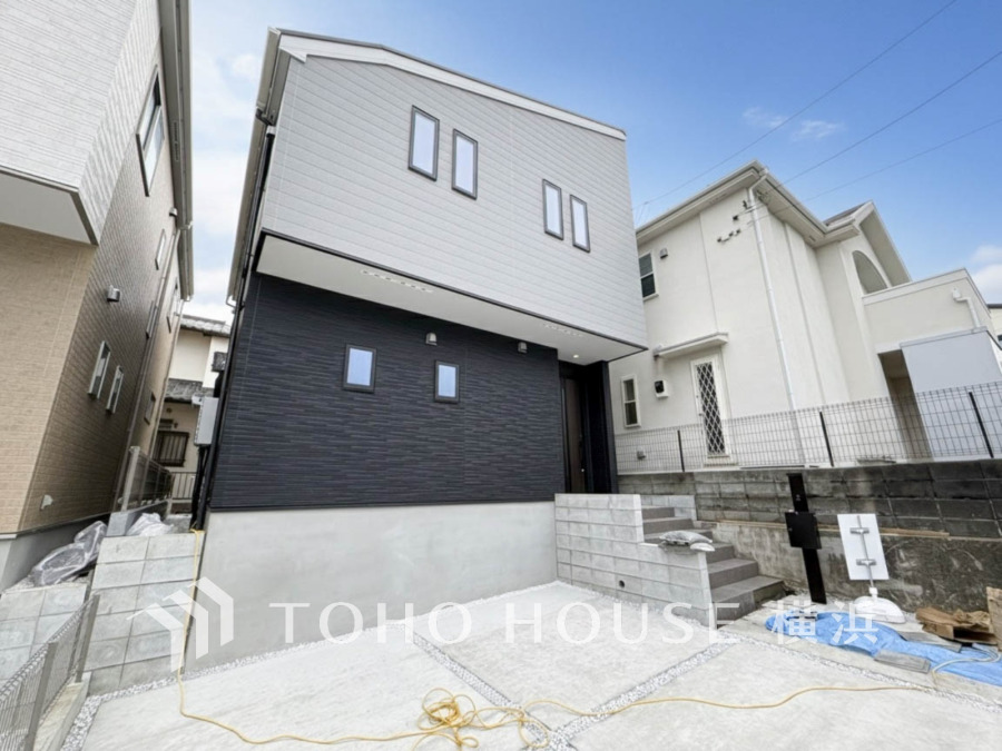 単に見た目や質感の良さだけではなく、建物の基礎や構造といった、目には見えにくい部分にもこだわります。住まいの本質の部分から、住み心地や安全性を見つめ直しました。