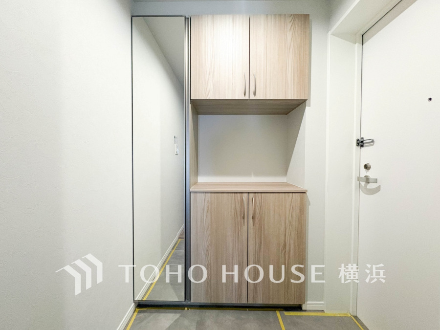 居住者の帰り、訪れる方を優しく迎え、やすらぎに満ちた生活空間を予感させる。健やかな暮らしを楽しめそう。