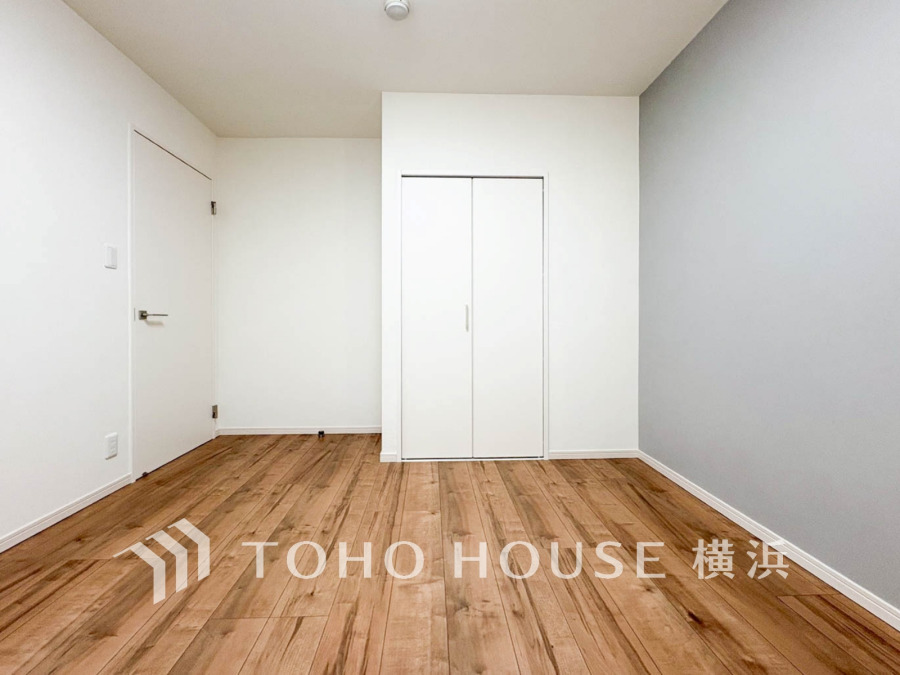 感性を育むプライベートルームはシンプルでスマートな空間。好みの空間で読書をしたり、音楽を聞いたりと一人の時間も充実したものにできます。