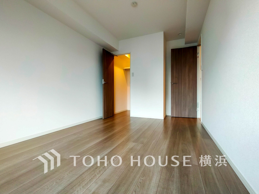 ゆとりと収納を確保した洋室。自分時間を充実させながら心豊かなひとときを過ごすための大切な空間です。
