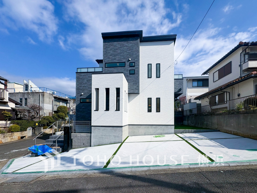 単に見た目や質感の良さだけではなく、建物の基礎や構造といった、目には見えにくい部分にもこだわります。住まいの本質の部分から、住み心地や安全性を見つめ直しました。