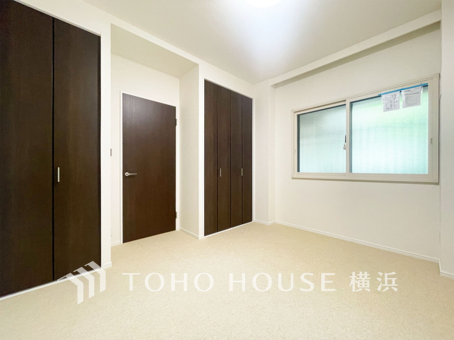 ゆとりと収納を確保した洋室。自分時間を充実させながら心豊かなひとときを過ごすための大切な空間です。
