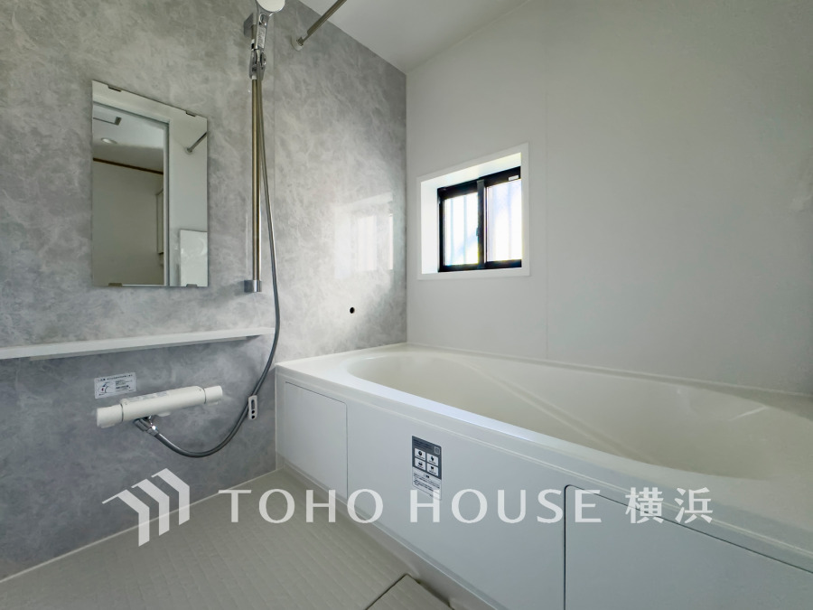 1日の疲れを取り心身を癒すことができる住まいの中のリラクゼーション空間、リラックスできるよう優しいカラーをチョイスしました。時を忘れるほどのんびりできる空間に。