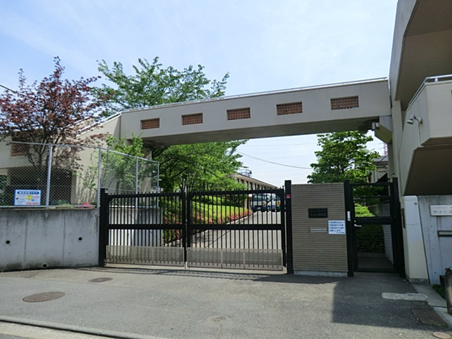 やまた幼稚園　約650ｍ