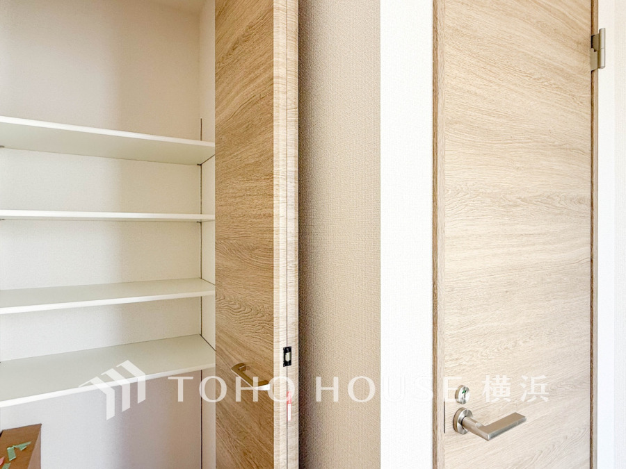 お客様の求める本当の“住み心地”とは何なのか。そのための一手間一工夫を惜しみません。街並みや周辺の環境に呼応しながら、美しく、そして毎日の暮らしを考慮した機能性の高い住まい。