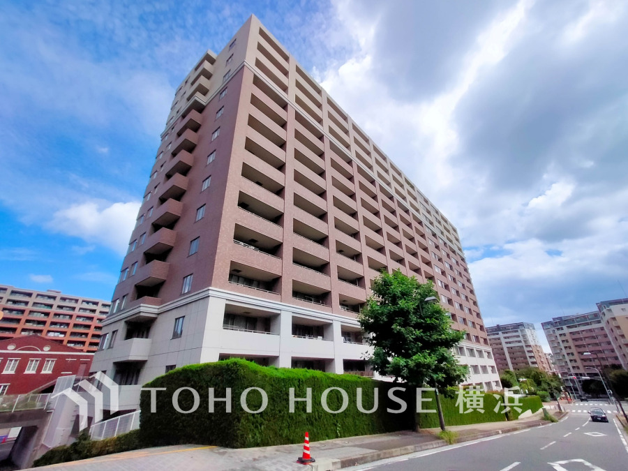 流行に左右されず、将来に渡って価値が継続する「上質」な佇まい。お洒落な雰囲気や自然の潤い、親しみやすさといった個性を、街に新たな価値をもたらし続ける。