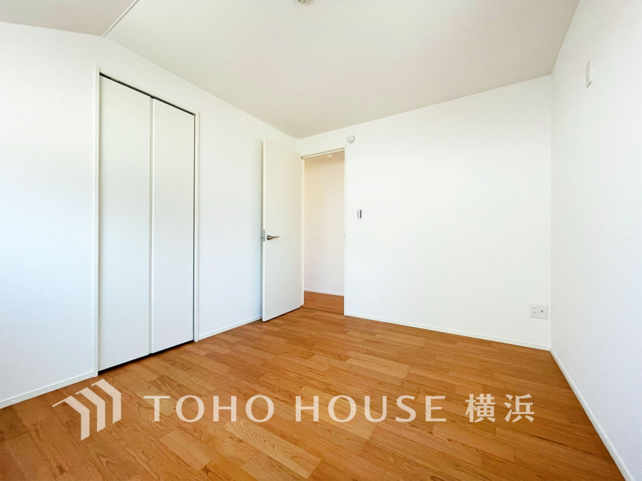 家族一人ひとりの大切なプライベート空間。趣味・感性で自由に演出できるよう、シンプルに仕上げた空間。暮らし心地を大きく左右する収納を、適材適所に配置し、使い勝手にも考慮しました。