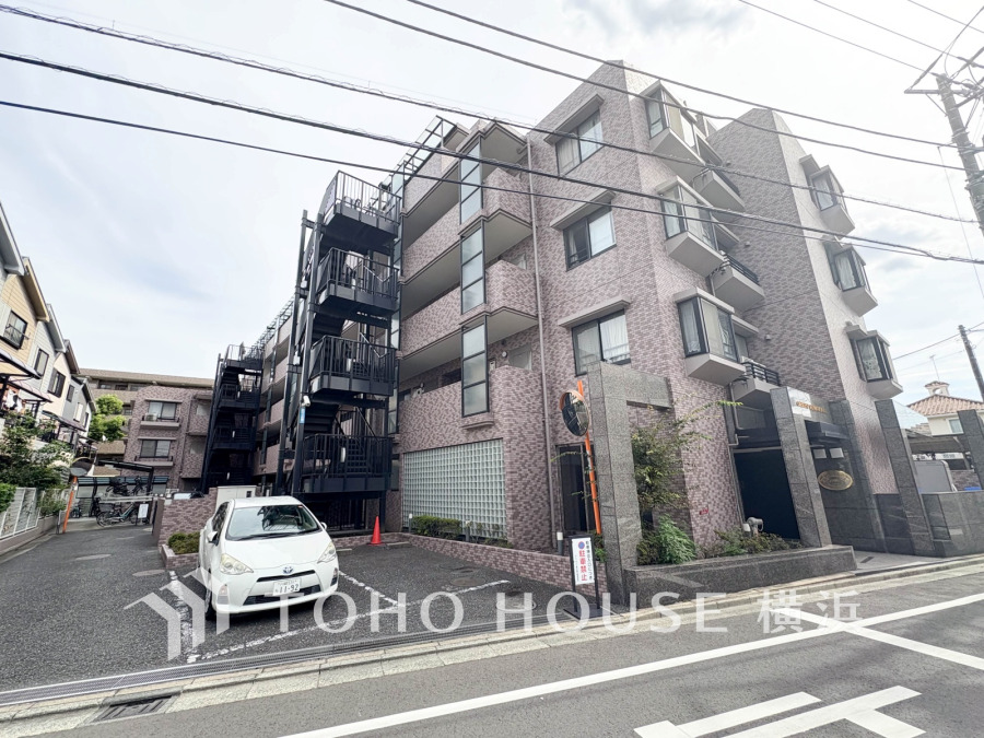 流行に左右されず、将来に渡って価値が継続する「上質」な佇まい。お洒落な雰囲気や自然の潤い、親しみやすさといった個性を、街に新たな価値をもたらし続ける。