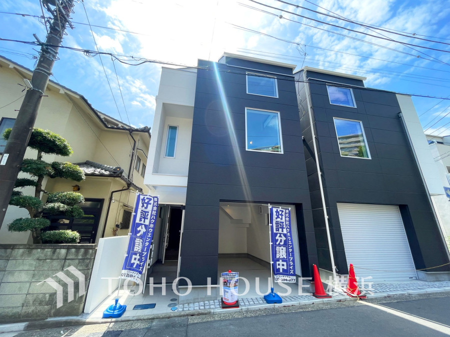 爽やかな青空の下に贅沢なほどに降り注ぐ陽光、豊かな居住性と、クオリティが見事に調和した住空間は、住まうことの喜びを感じさせてくれます。 