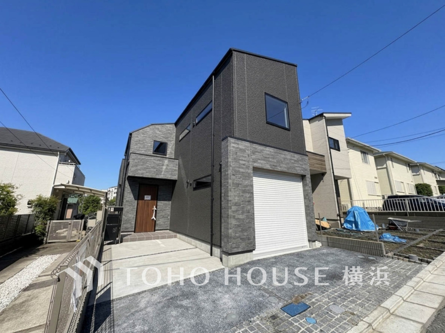 単に見た目や質感の良さだけではなく、建物の基礎や構造といった、目には見えにくい部分にもこだわります。住まいの本質の部分から、住み心地や安全性を見つめ直しました。