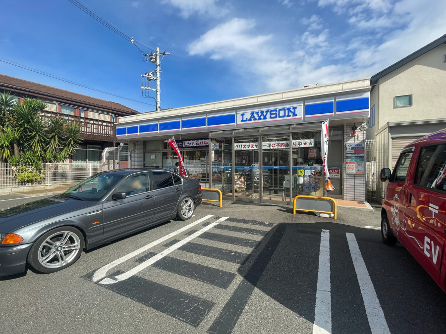 ローソン鶴見上末吉五丁目店　約500ｍ