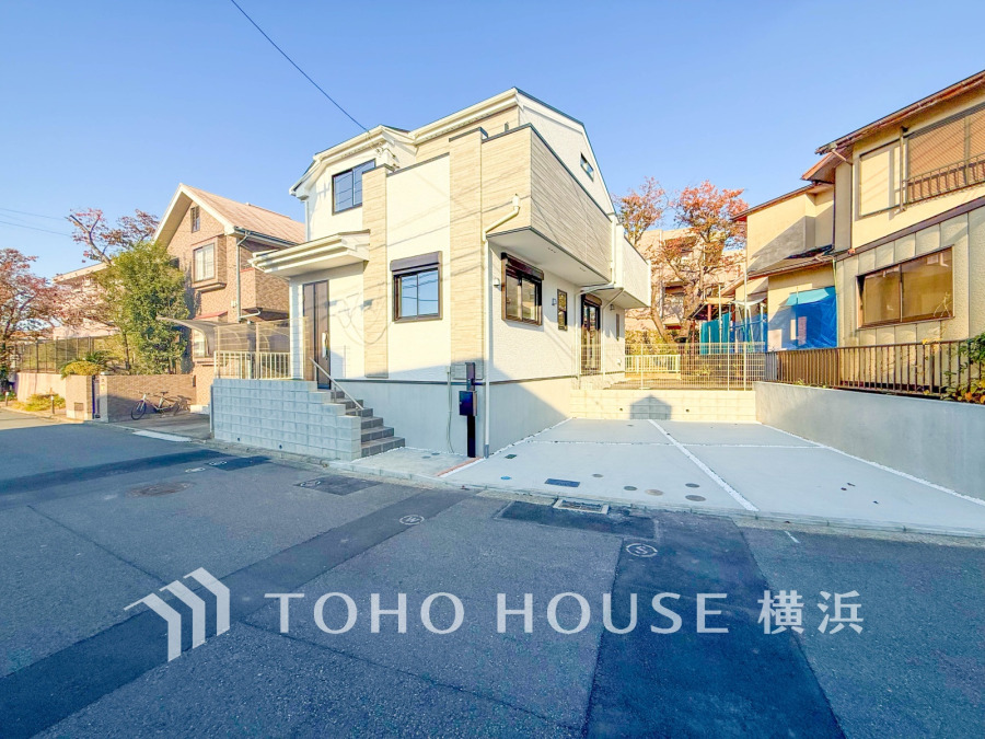 風を感じ青い空から太陽の恵みを感じる温もり溢れる佇まい。
